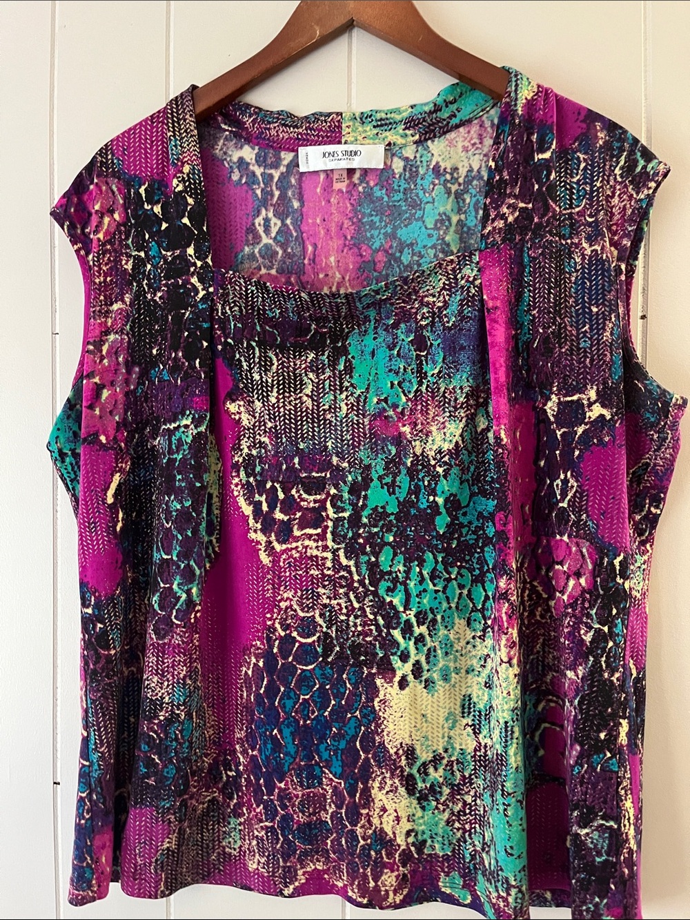 Jones Studio Teal and Purple Abstract Print Sleeveless Top